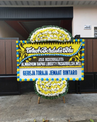 Papan Bunga Duka di Sofifi